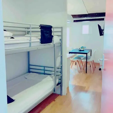 St Vincent Apartman *